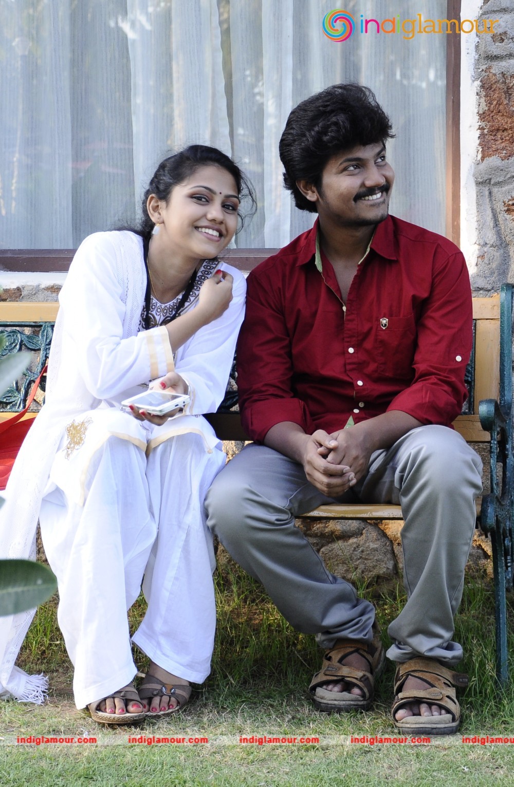 Kadalai Poda Oru Ponnu Venum Movie hd photo