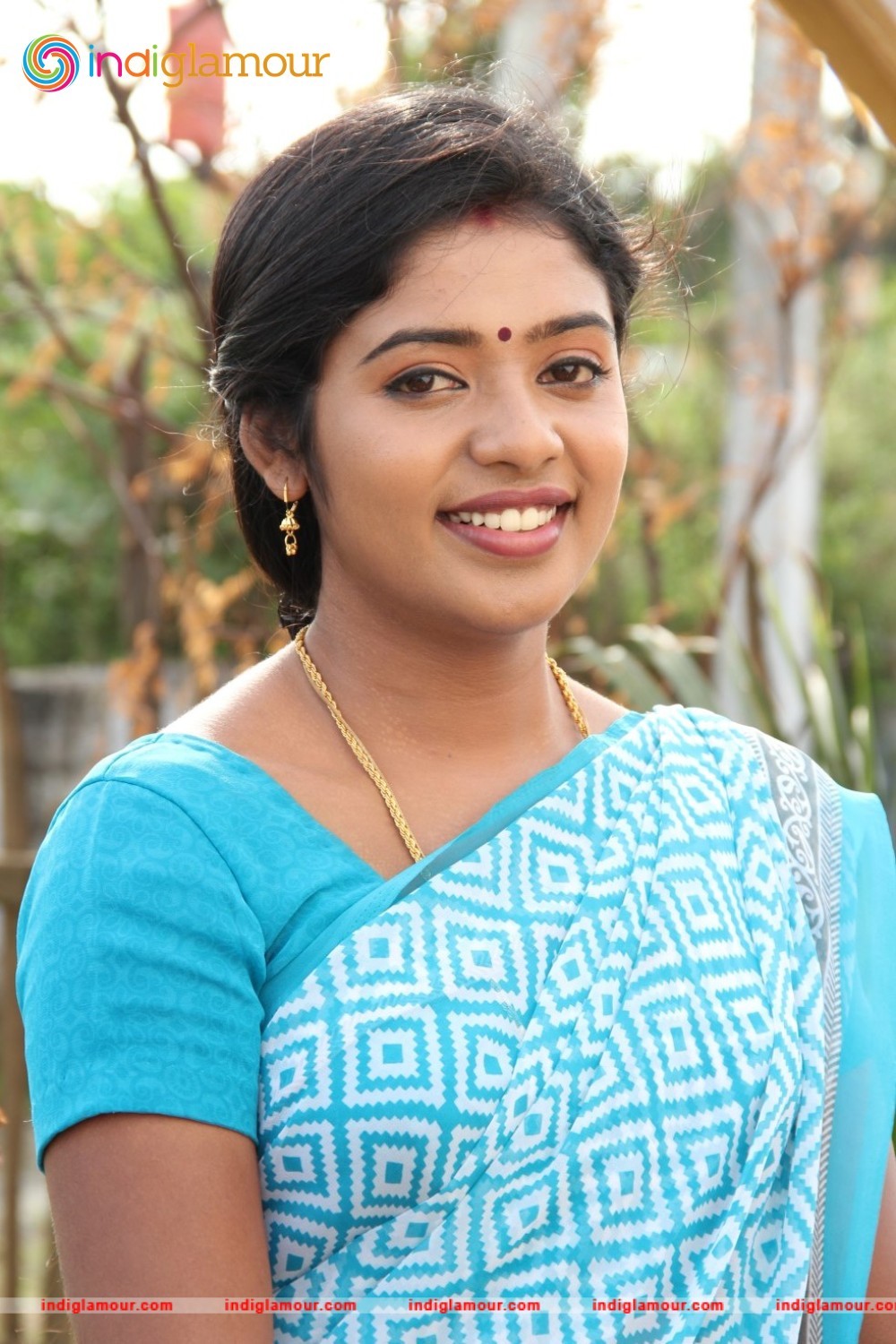 Oru Kanavu Pola Movie hd photo