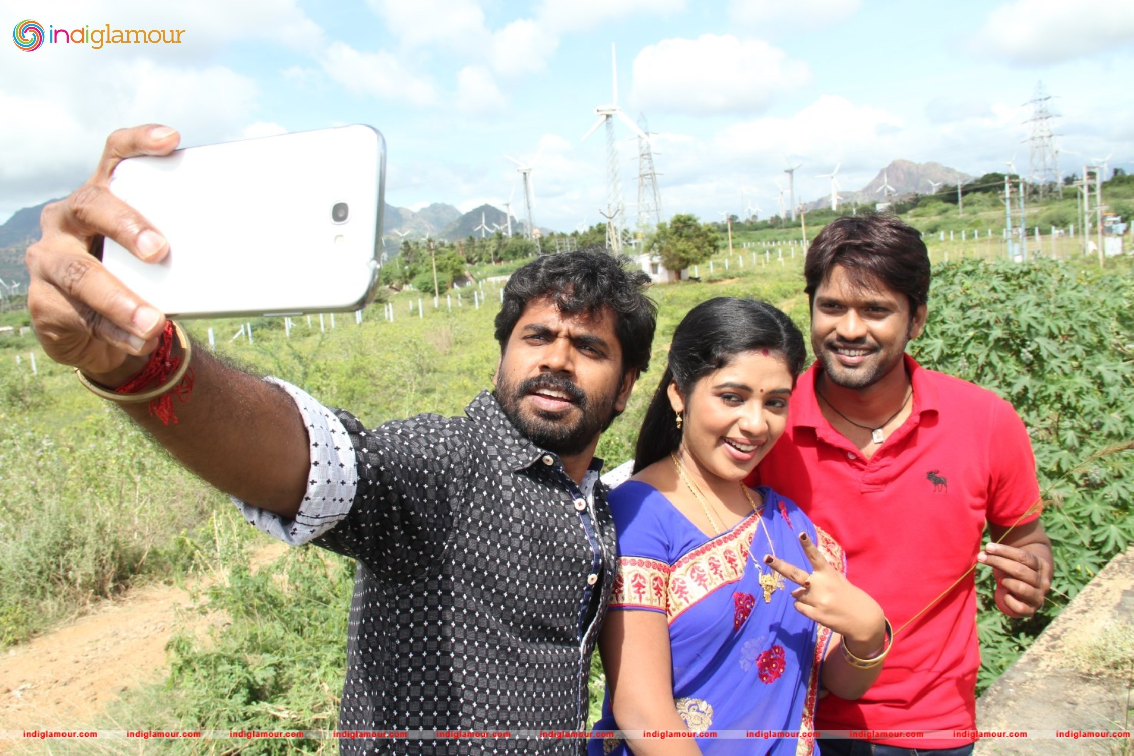 Oru Kanavu Pola Movie hd photo