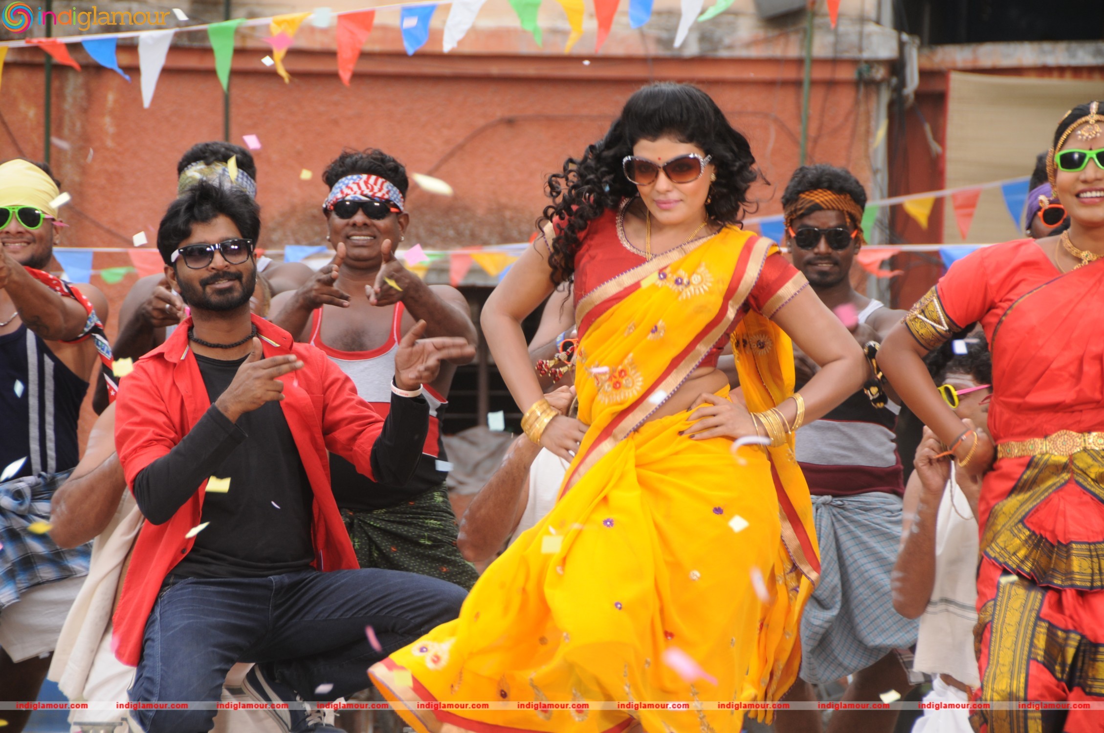 Atti Movie hd photo