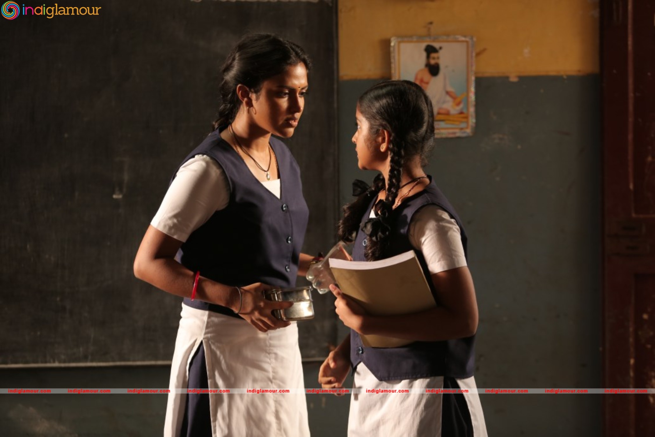 Amma Kanakku Movie hd photo