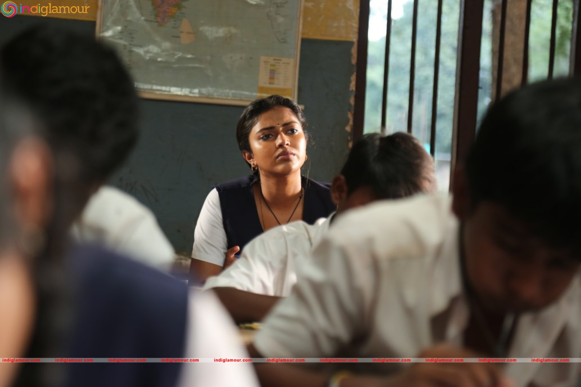 Amma Kanakku Movie hd photo