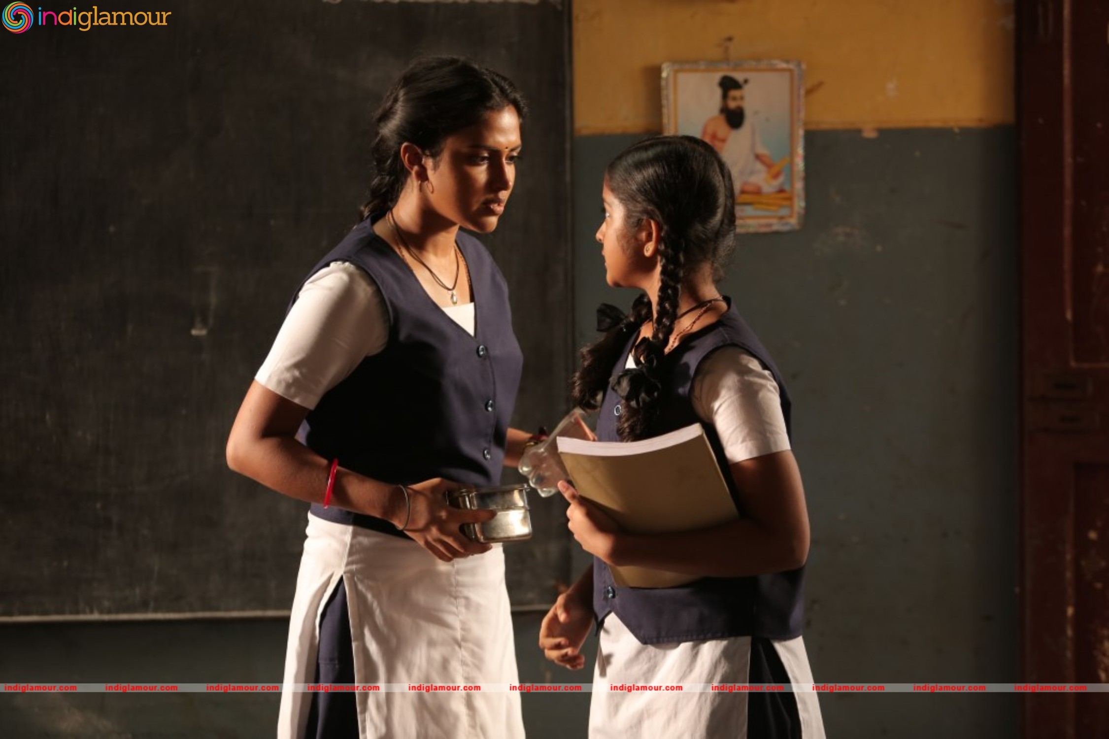 Amma Kanakku Movie hd photo