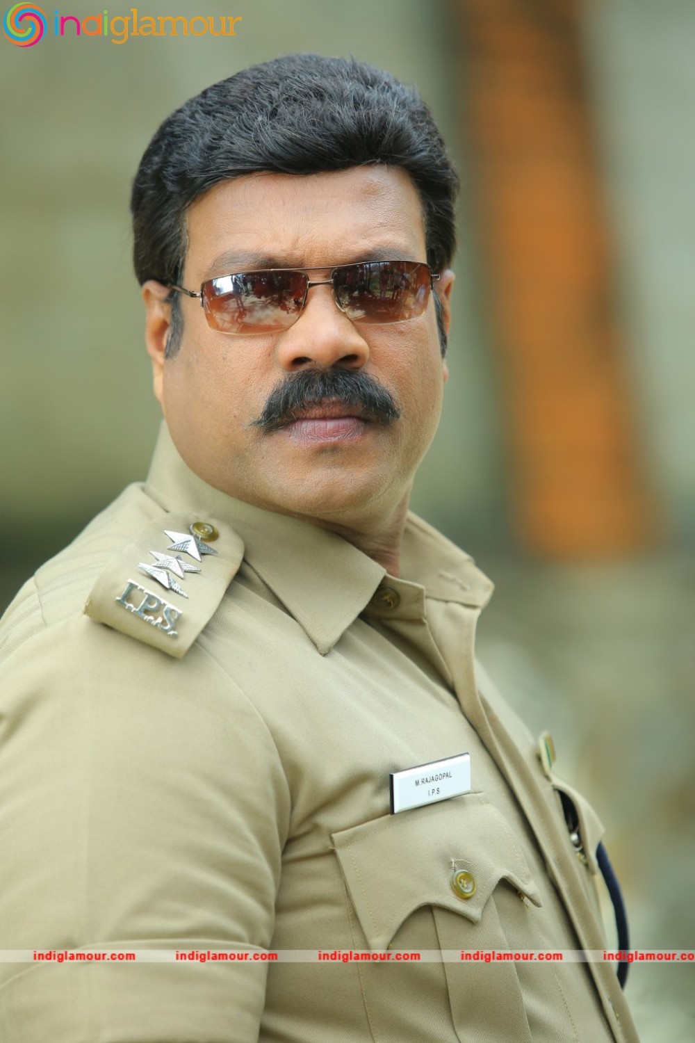 Puthusa Naan Poranthen Movie hd photo