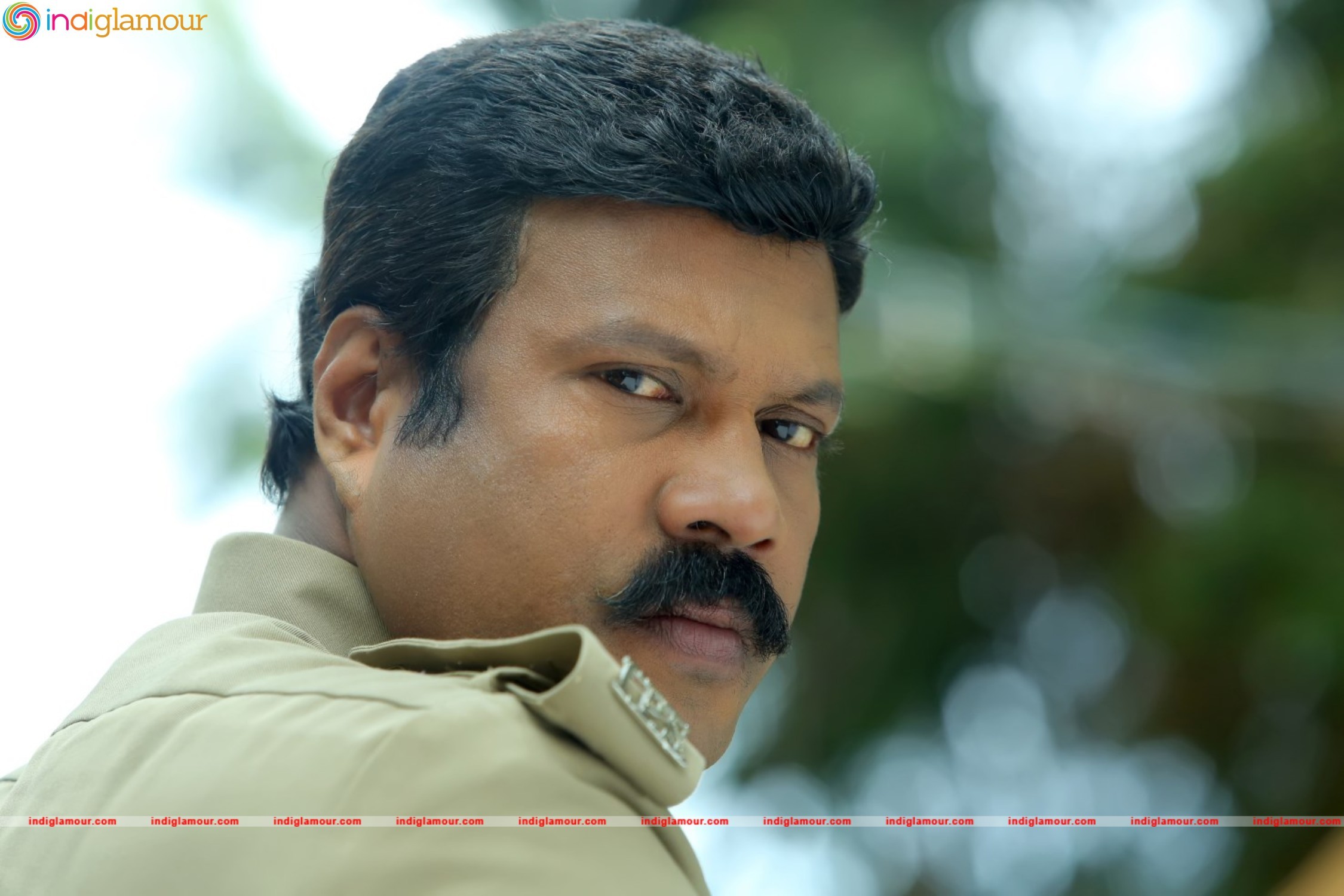 Puthusa Naan Poranthen Movie hd photo