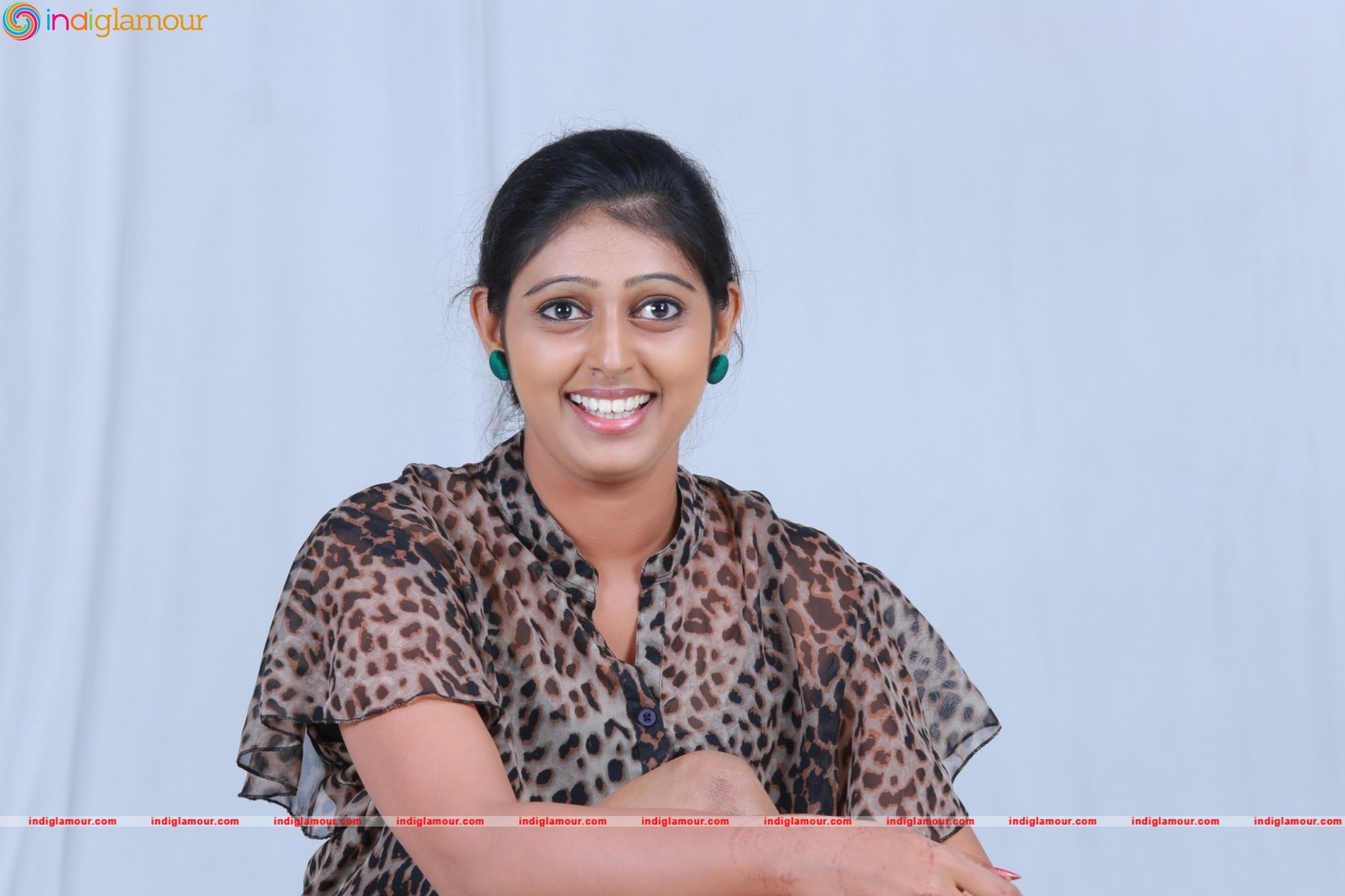 Puthusa Naan Poranthen Movie hd photo