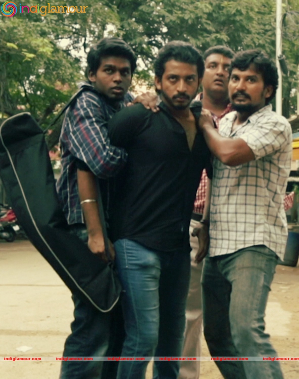 Aviyal Movie hd photo