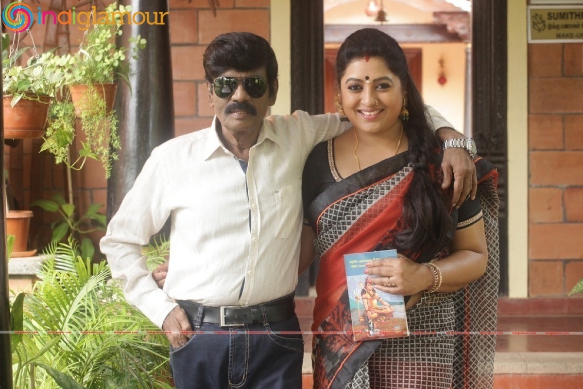 Enakku Veru Engum Kilaigal Kidaiyathu Movie hd photo