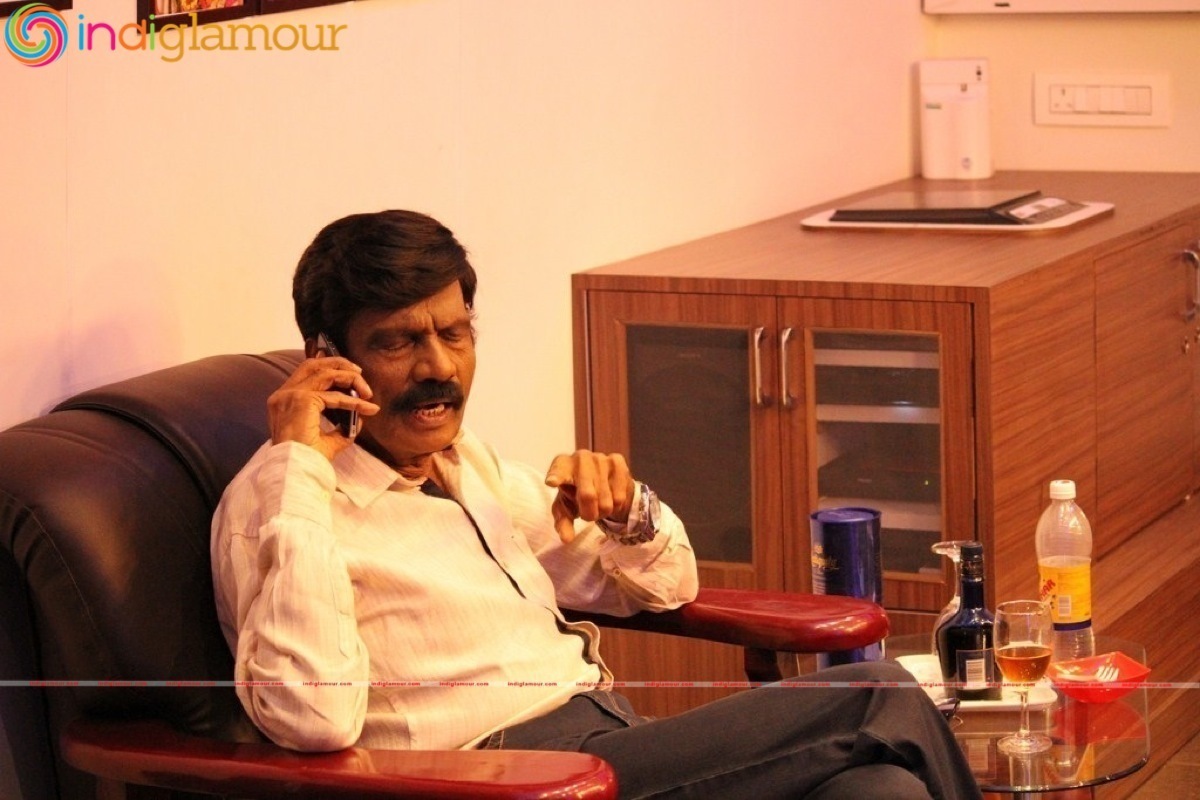 Enakku Veru Engum Kilaigal Kidaiyathu Movie hd photo