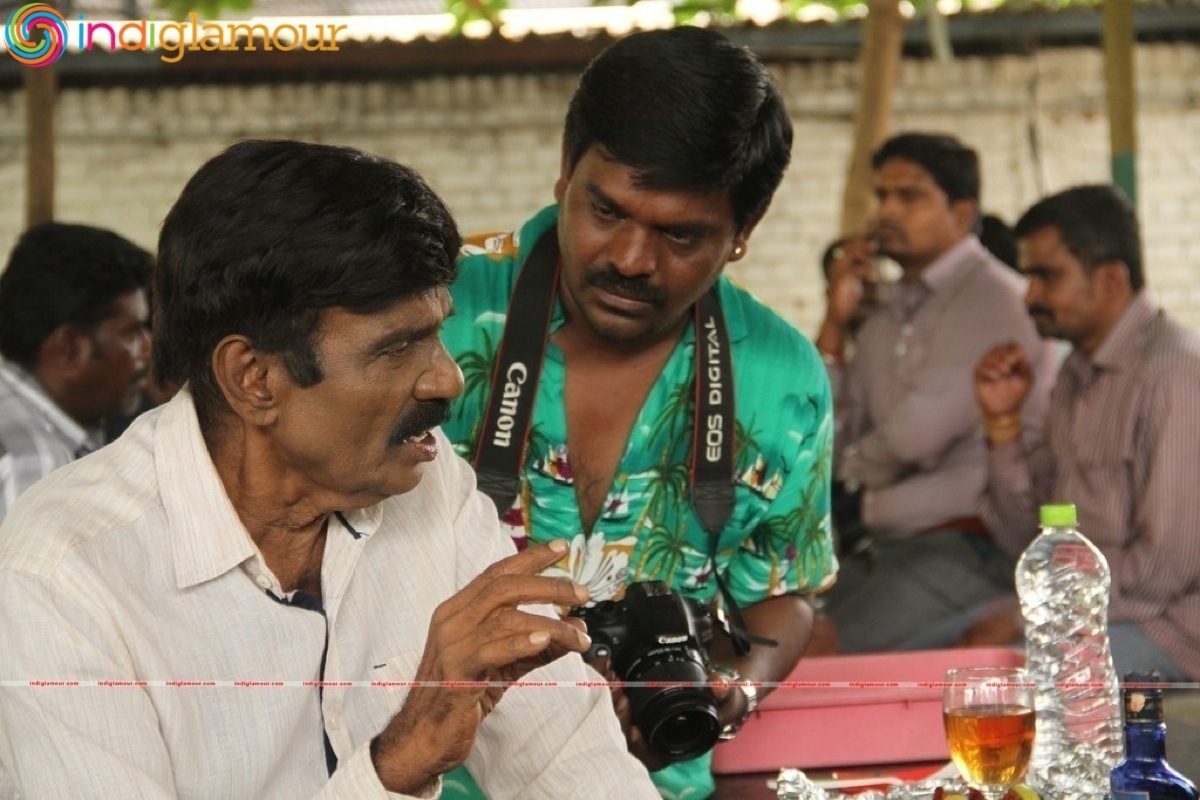Enakku Veru Engum Kilaigal Kidaiyathu Movie hd photo