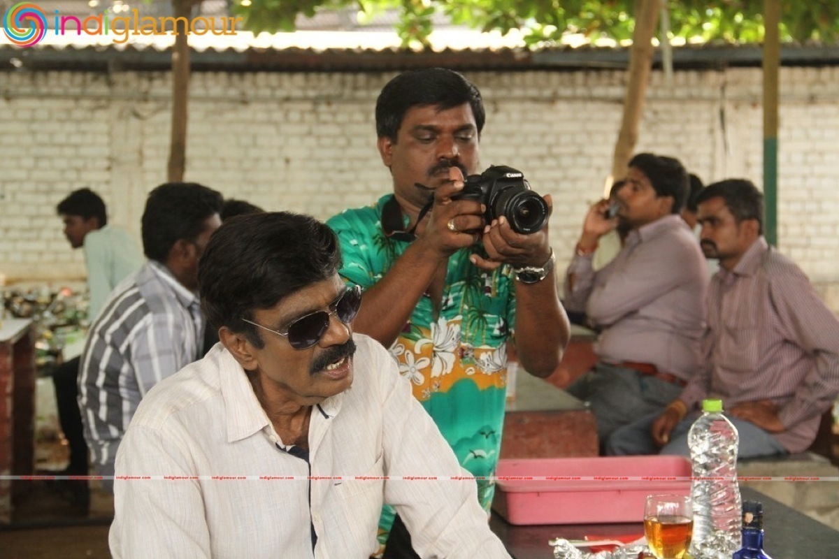 Enakku Veru Engum Kilaigal Kidaiyathu Movie hd photo