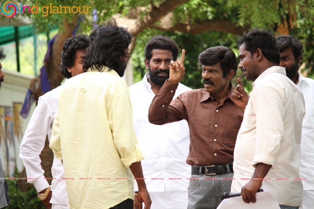 Enakku Veru Engum Kilaigal Kidaiyathu Movie hd photo