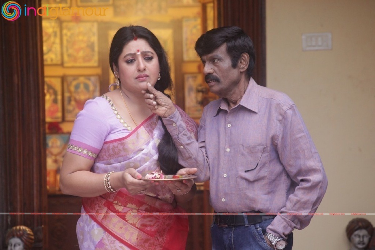 Enakku Veru Engum Kilaigal Kidaiyathu Movie hd photo