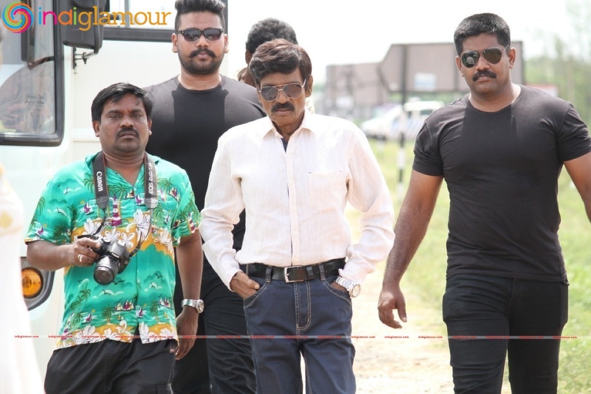 Enakku Veru Engum Kilaigal Kidaiyathu Movie hd photo