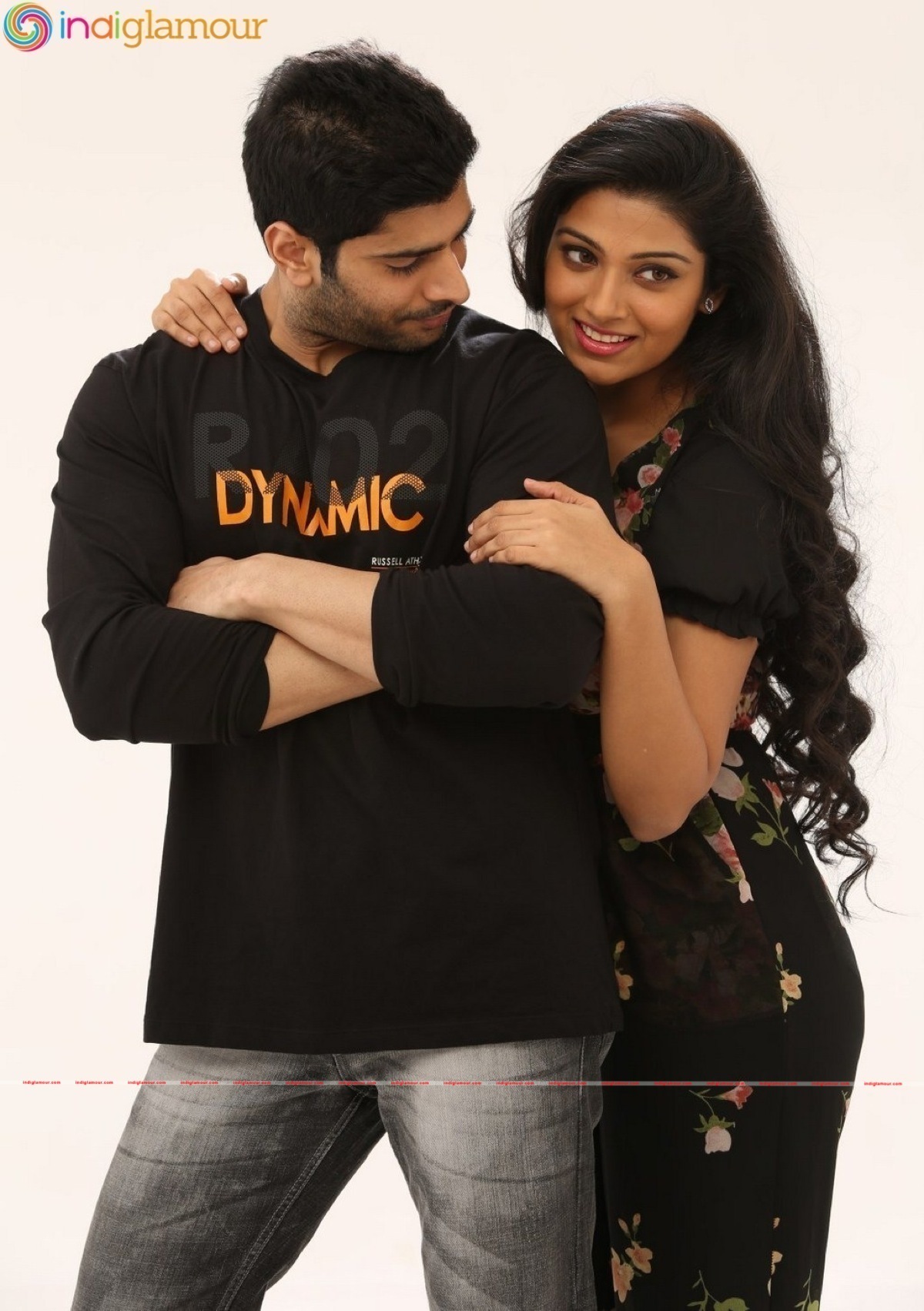 Rajavin Paarvai Raniyin Pakkam Movie hd photo