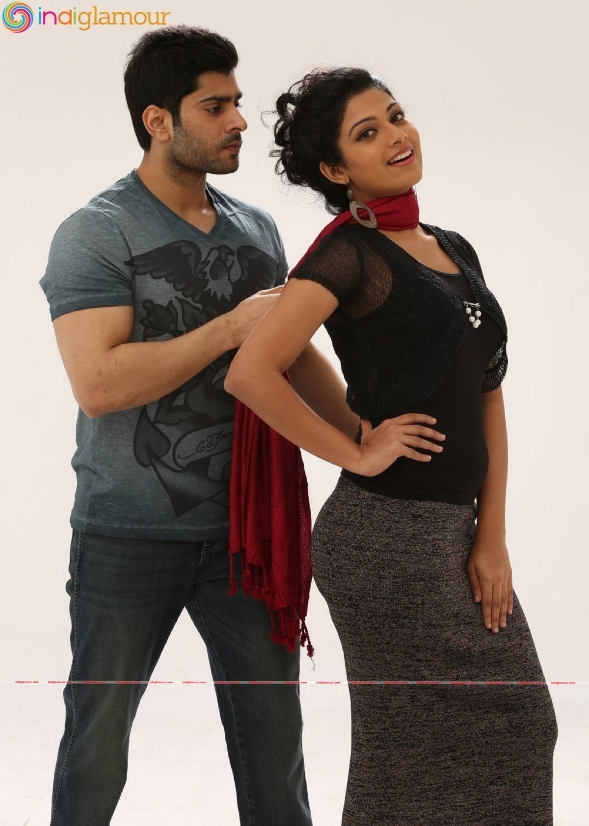 Rajavin Paarvai Raniyin Pakkam Movie hd photo