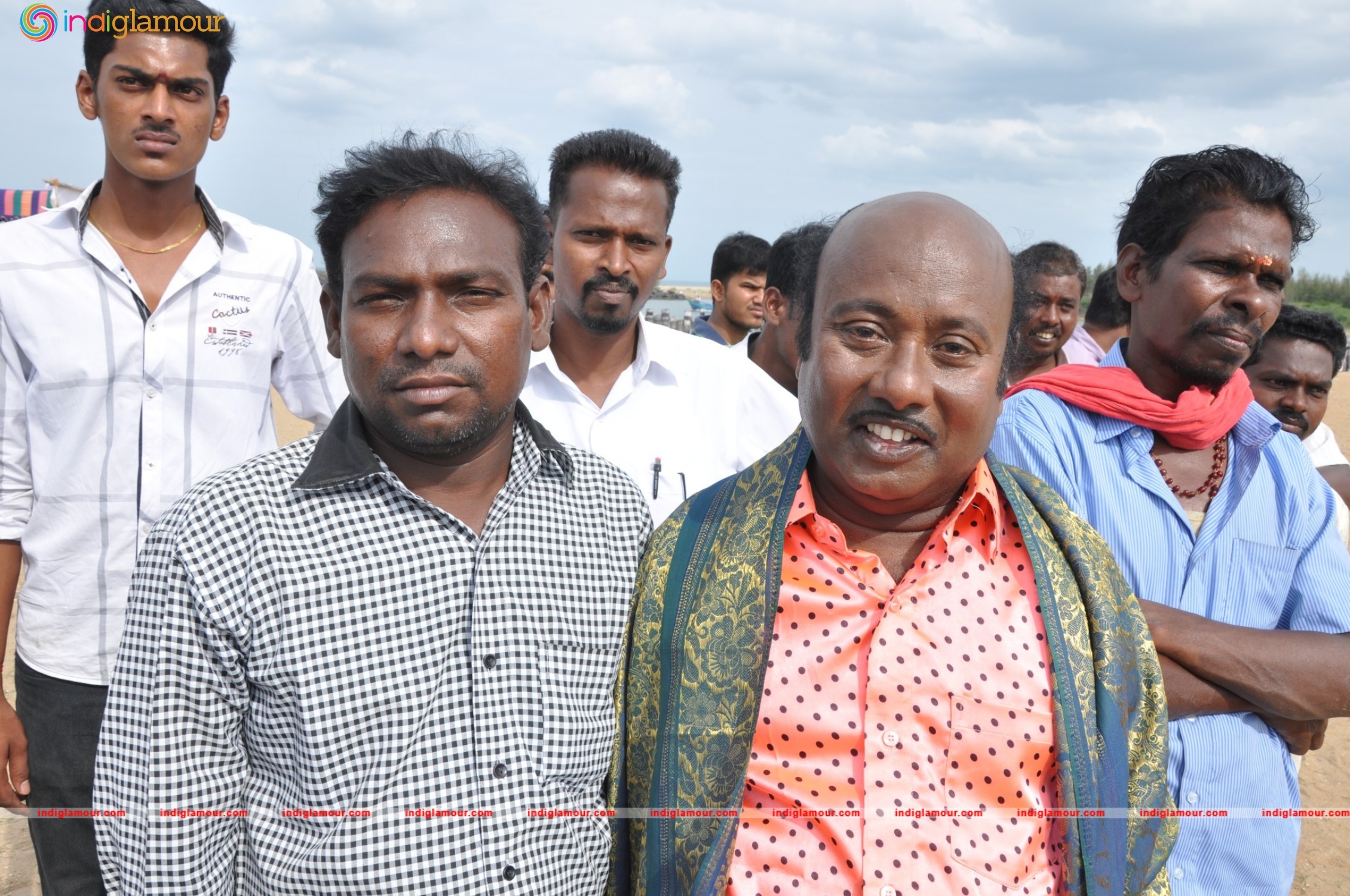 Saalaiyoram Movie hd photo