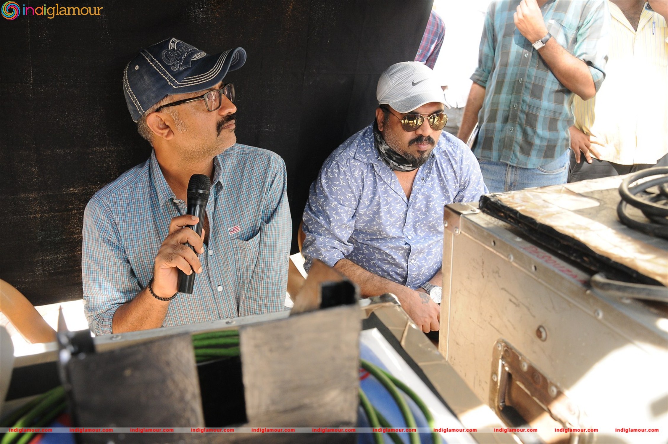 Unnodu Ka Movie Working Stills Movie hd photo