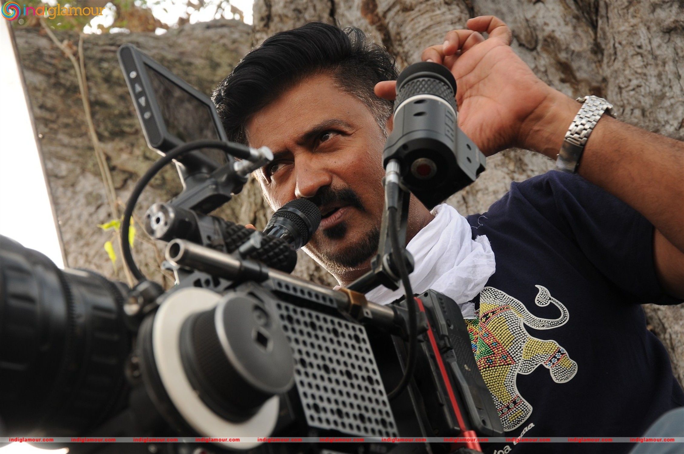 Unnodu Ka Movie Working Stills Movie hd photo