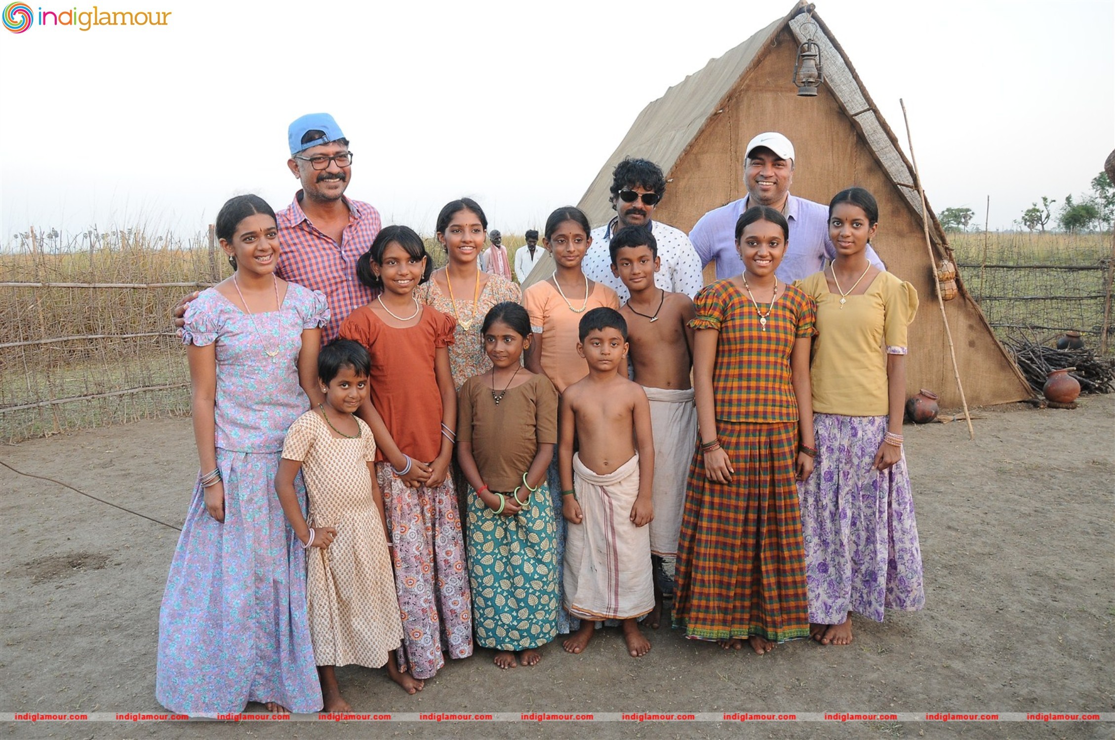 Unnodu Ka Movie Working Stills Movie hd photo