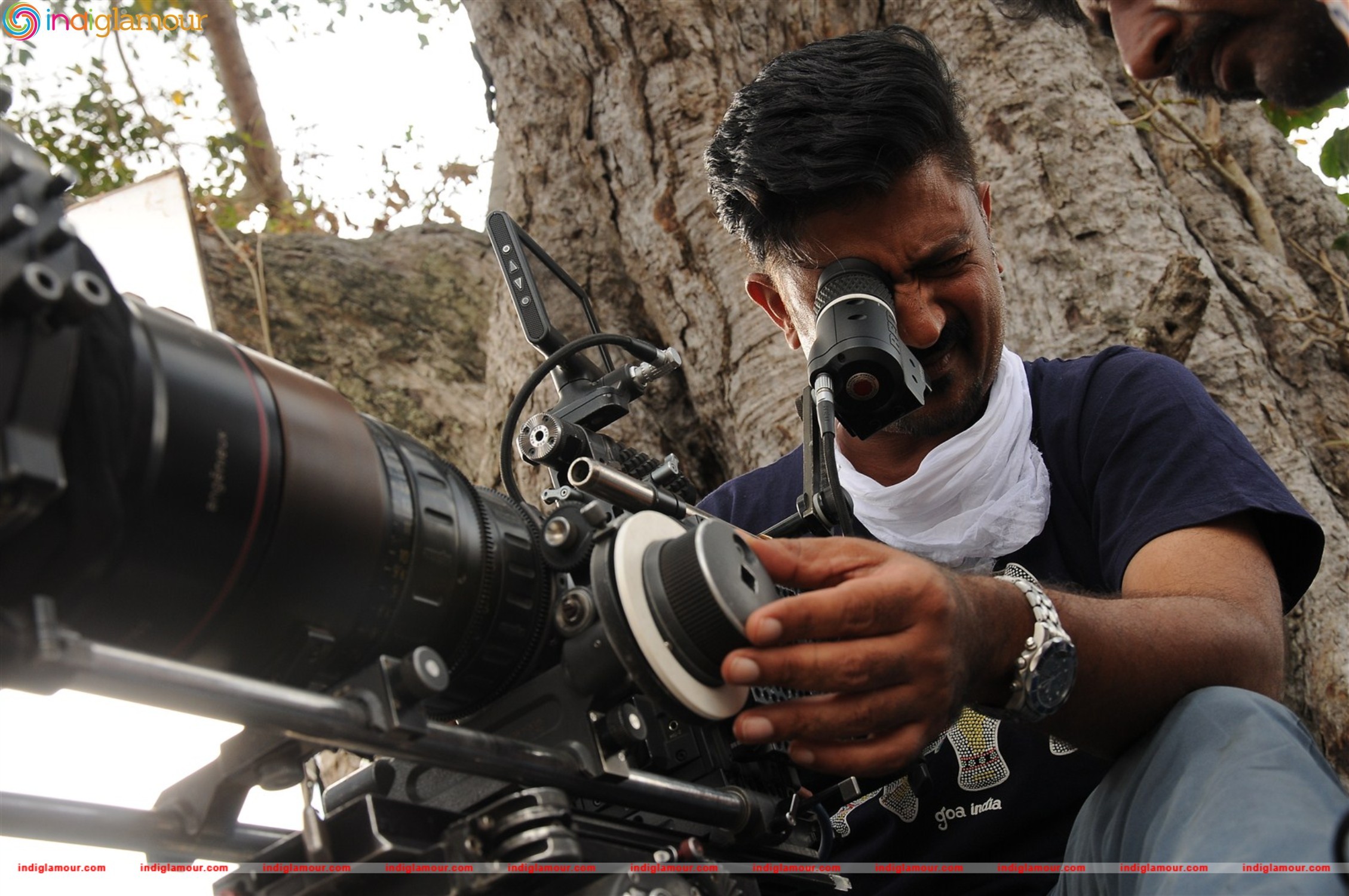 Unnodu Ka Movie Working Stills Movie hd photo