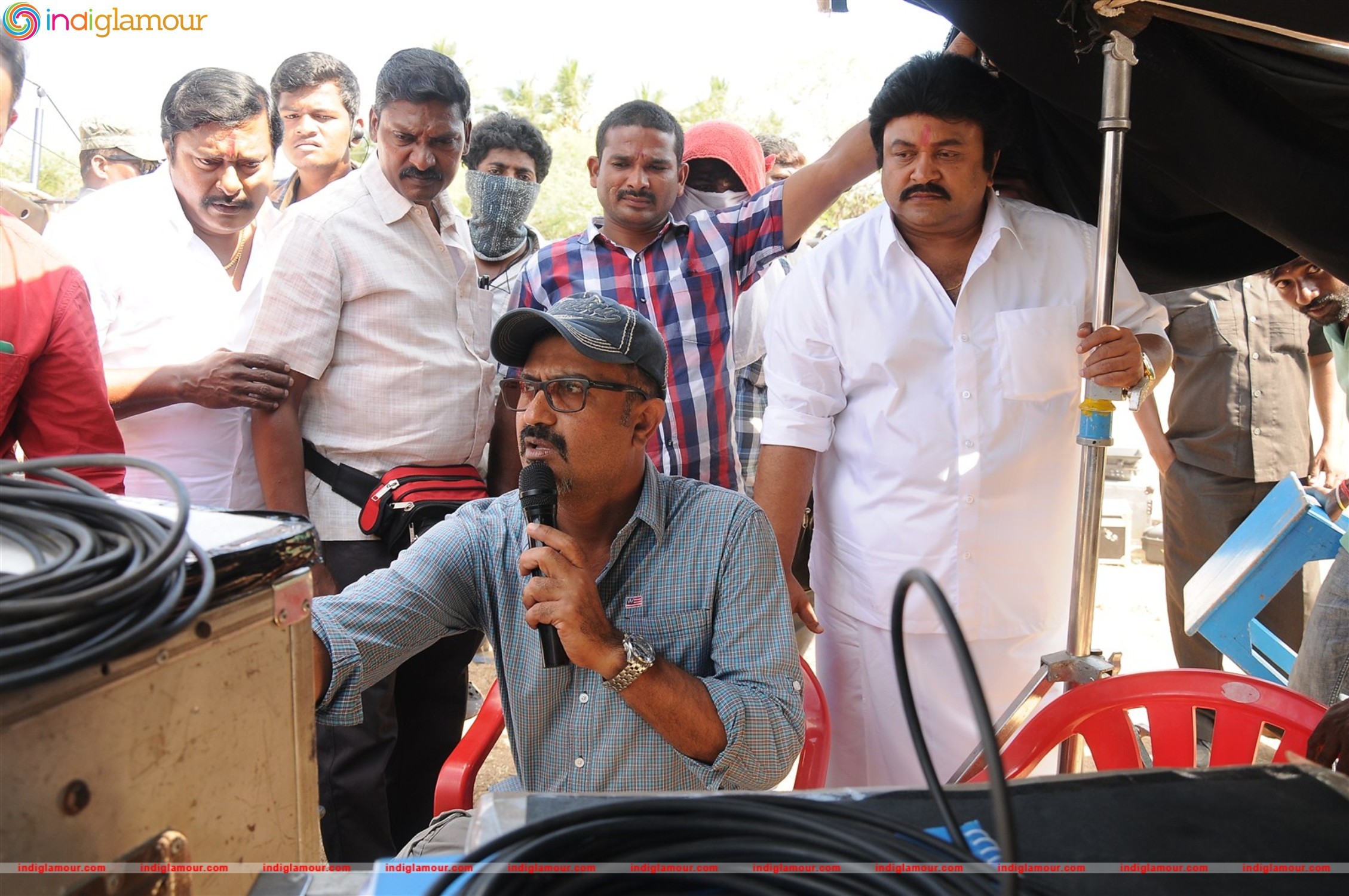 Unnodu Ka Movie Working Stills Movie hd photo