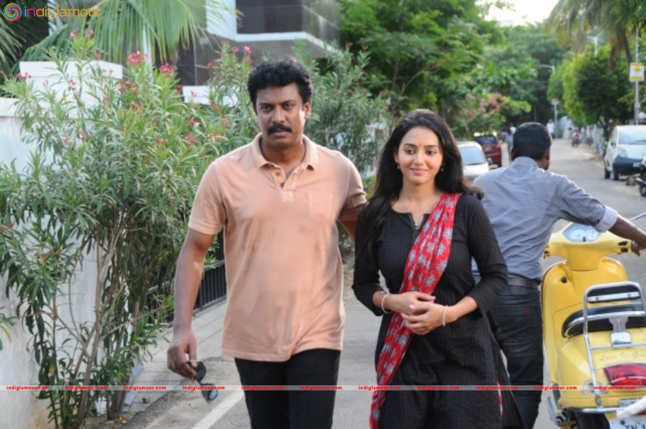 Acchamindri Movie hd photo