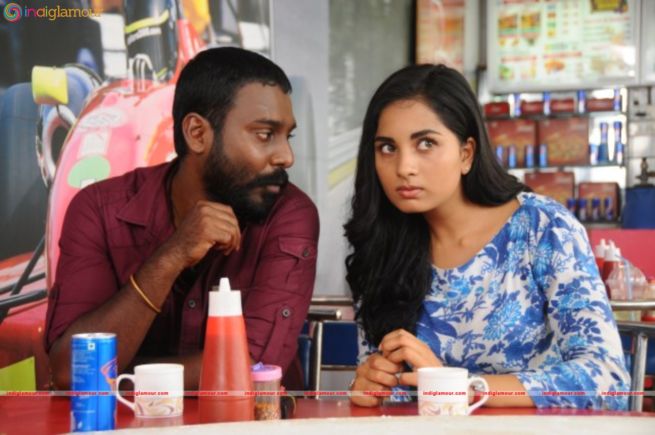 Acchamindri Movie hd photo