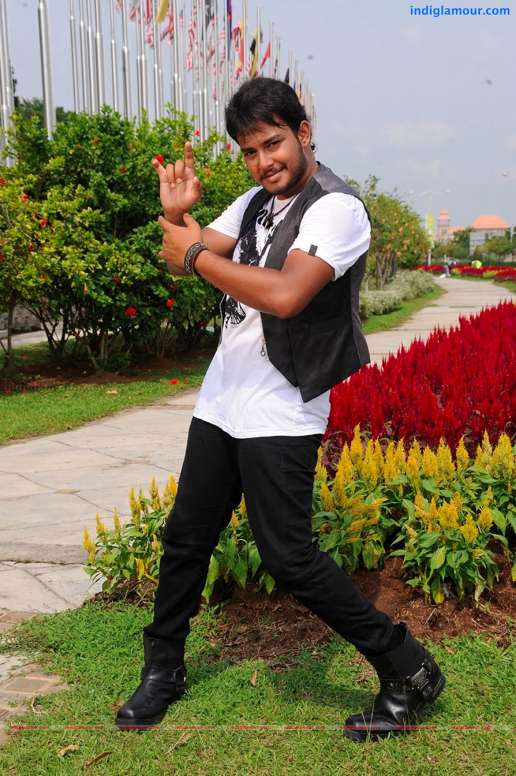 Tanish Actor hd photo