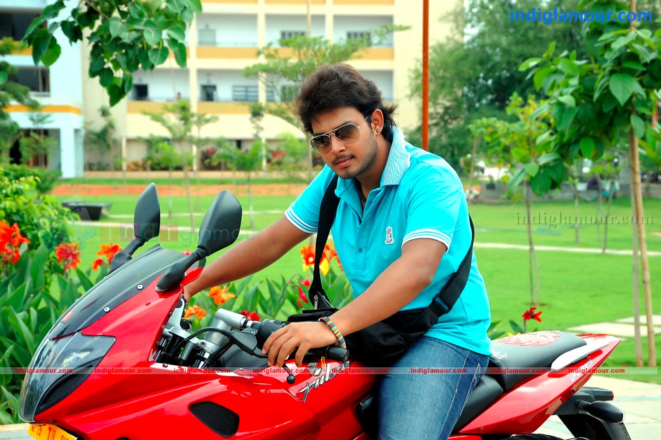 Tanish Actor hd photo