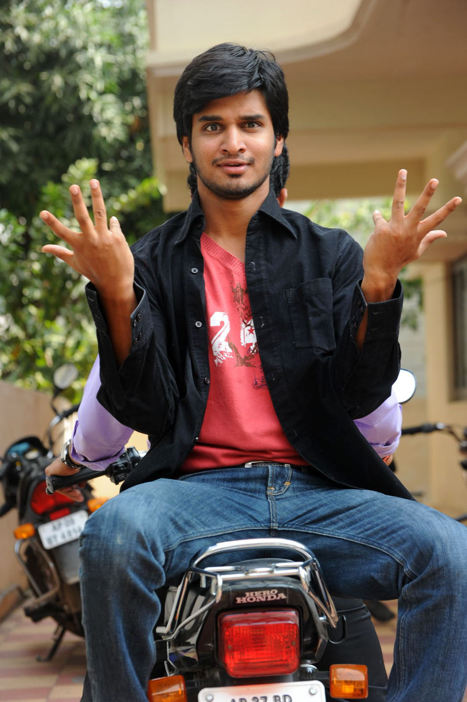 Nikil Actor hd photo