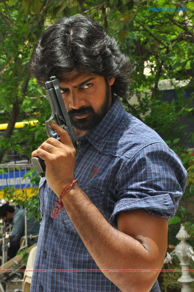 Naveen Chandra Actor hd photo