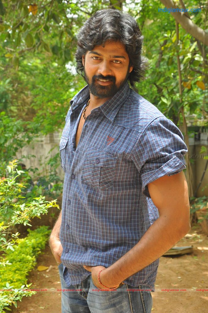 Naveen Chandra Actor hd photo
