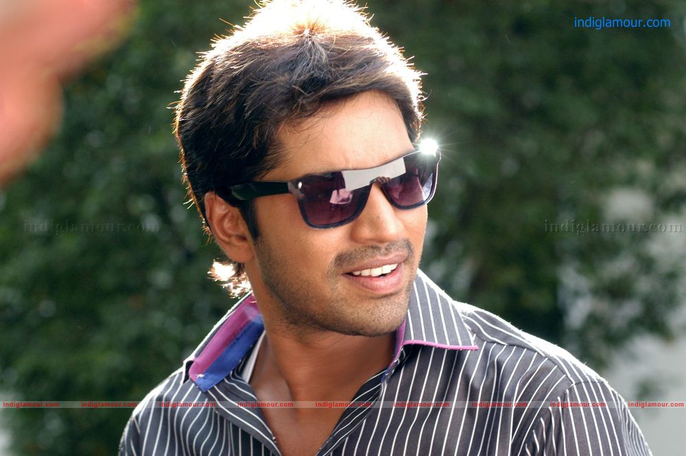 Naresh Actor hd photo