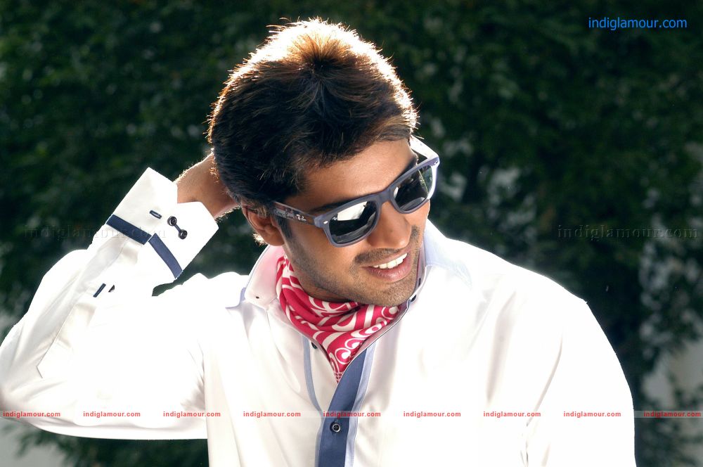 Naresh Actor hd photo