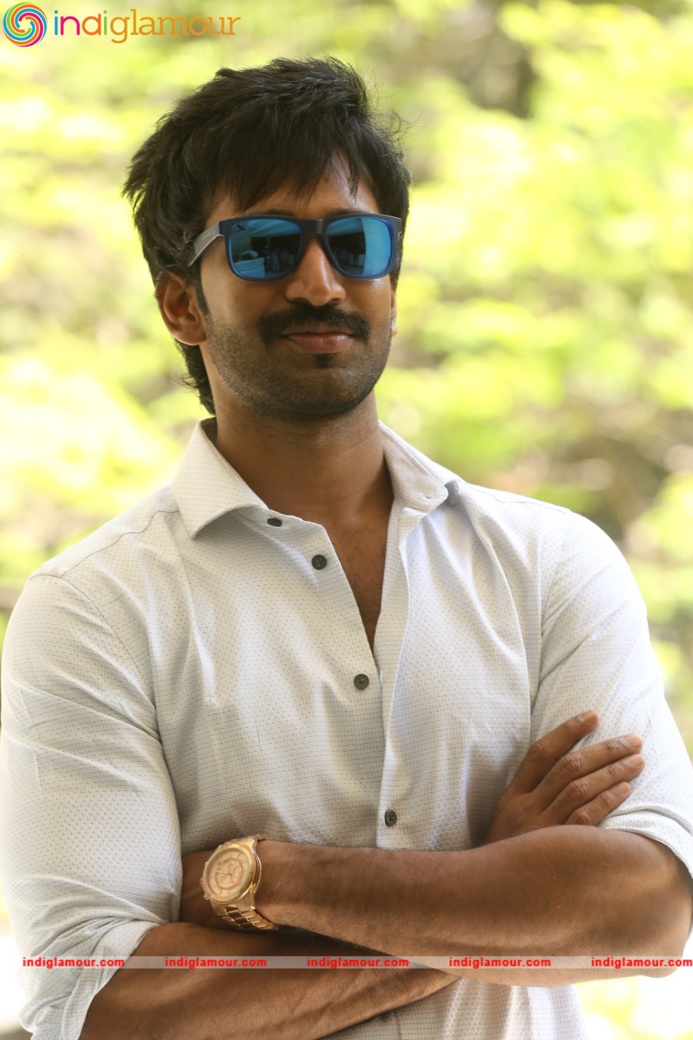 Aadhi Actor hd photo