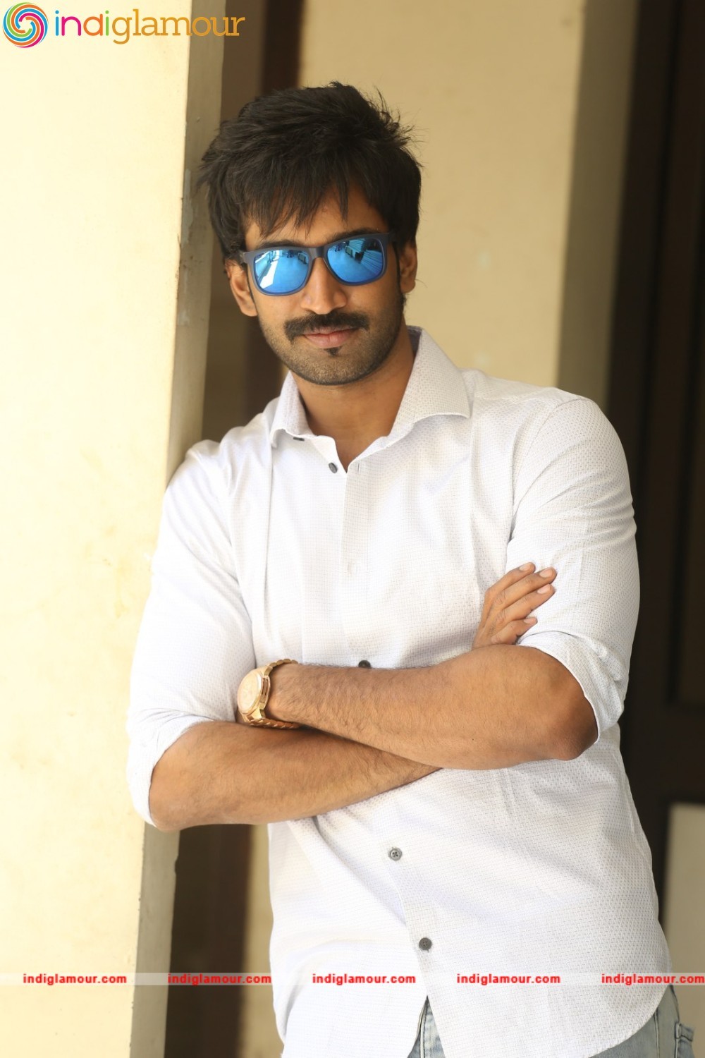 Aadhi Actor hd photo