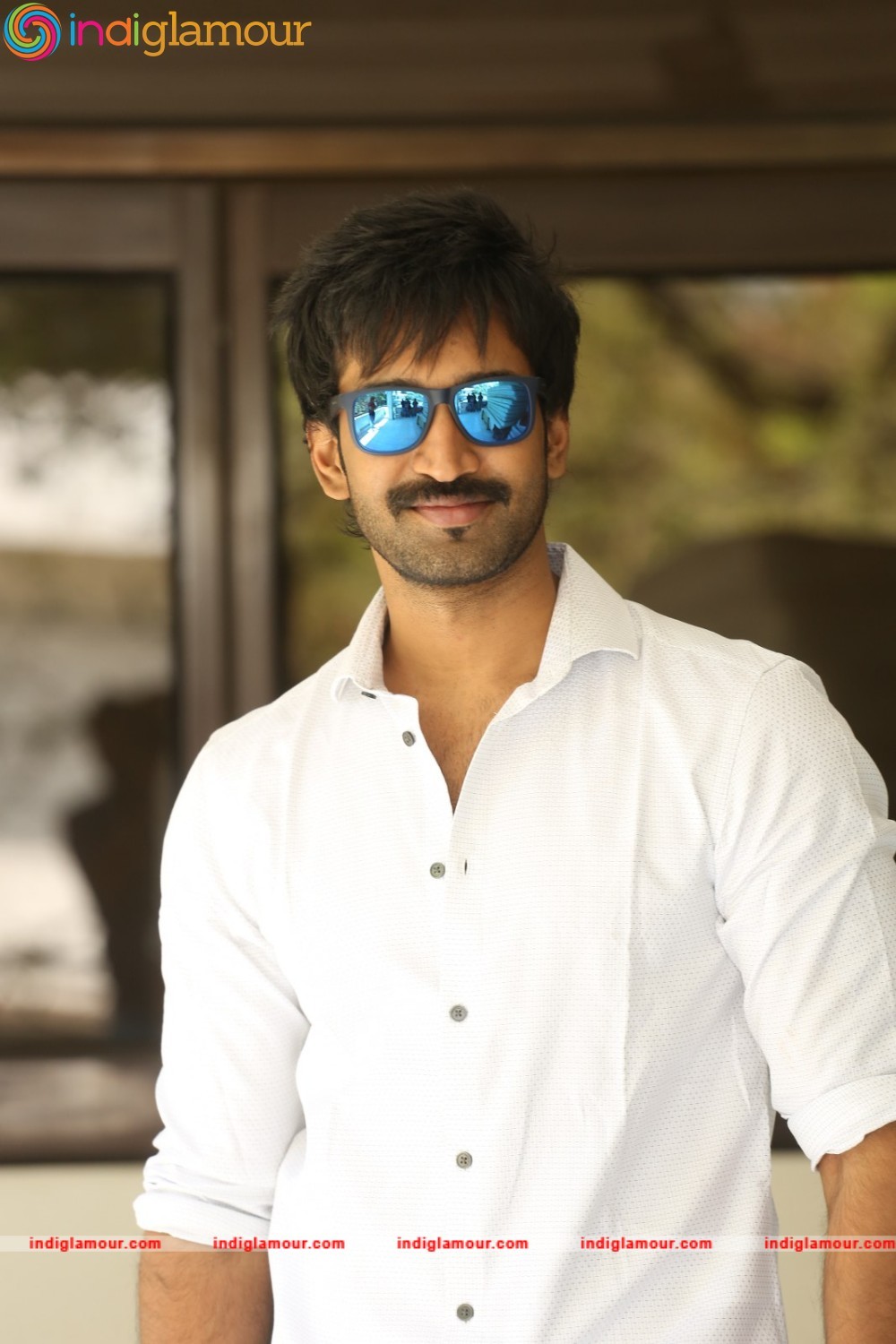 Aadhi Actor hd photo