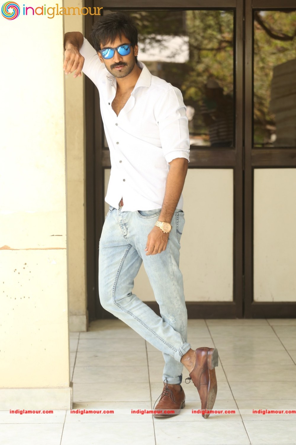 Aadhi Actor hd photo