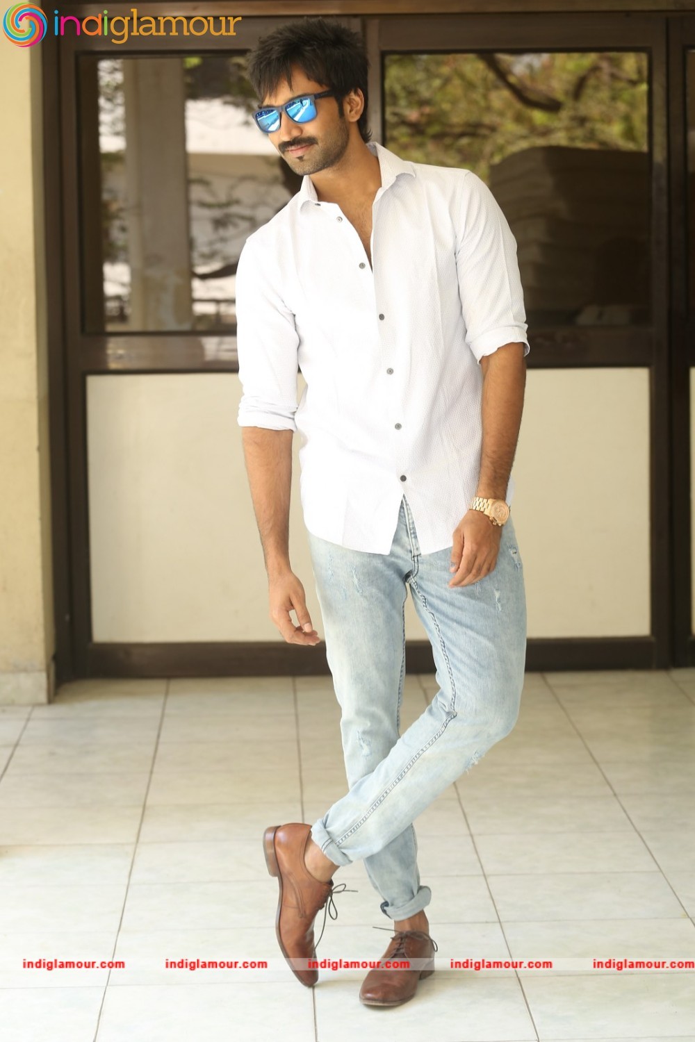 Aadhi Actor hd photo