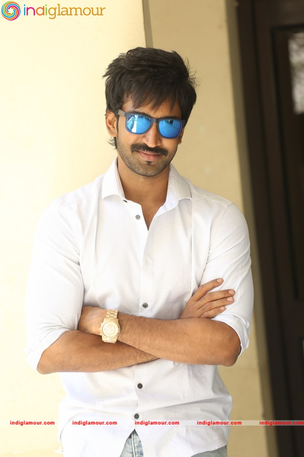 Aadhi Actor hd photo