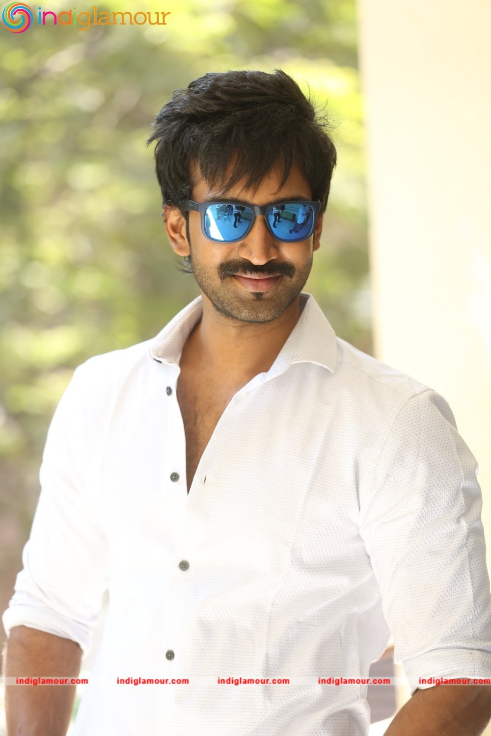 Aadhi Actor hd photo