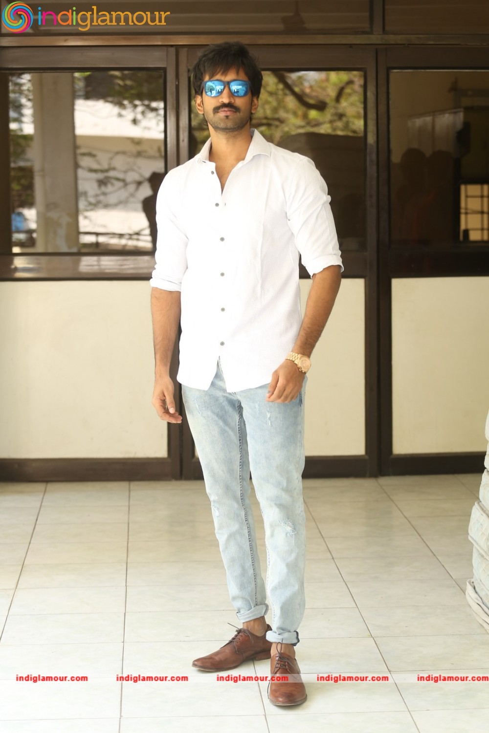 Aadhi Actor hd photo
