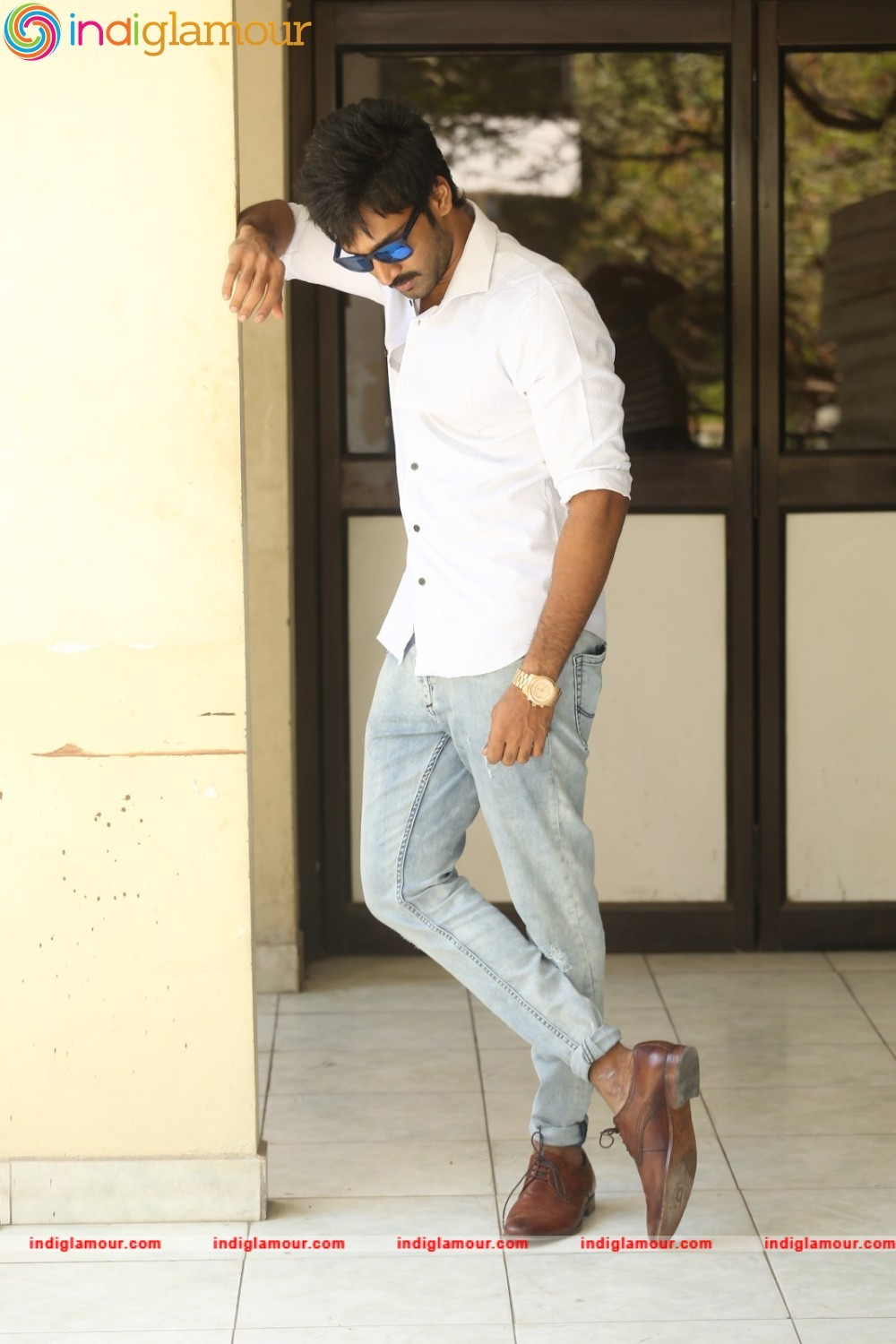Aadhi Actor hd photo