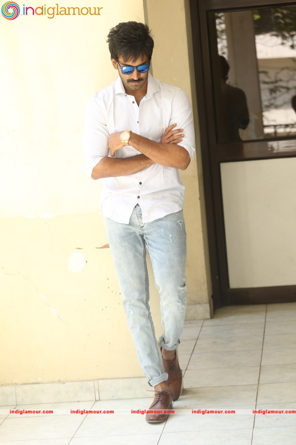Aadhi Actor hd photo
