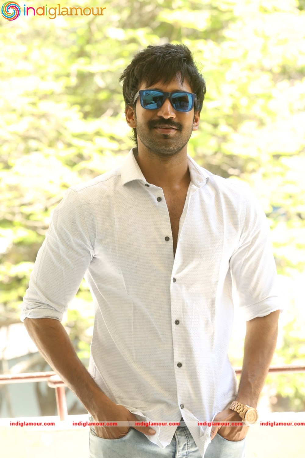 Aadhi Actor hd photo