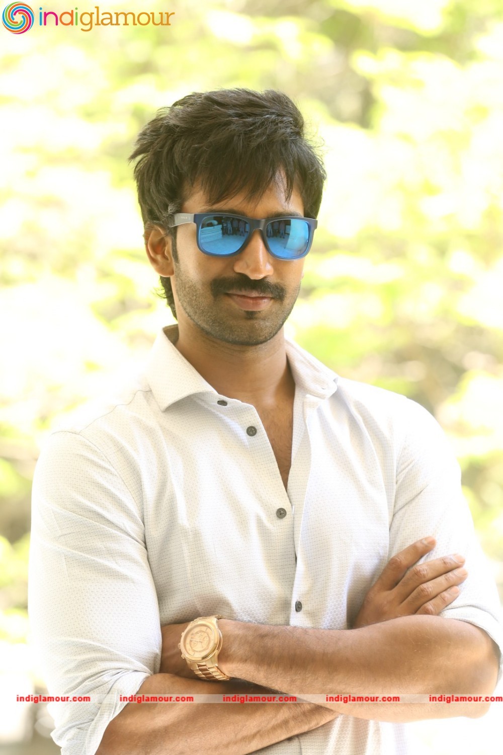 Aadhi Actor hd photo