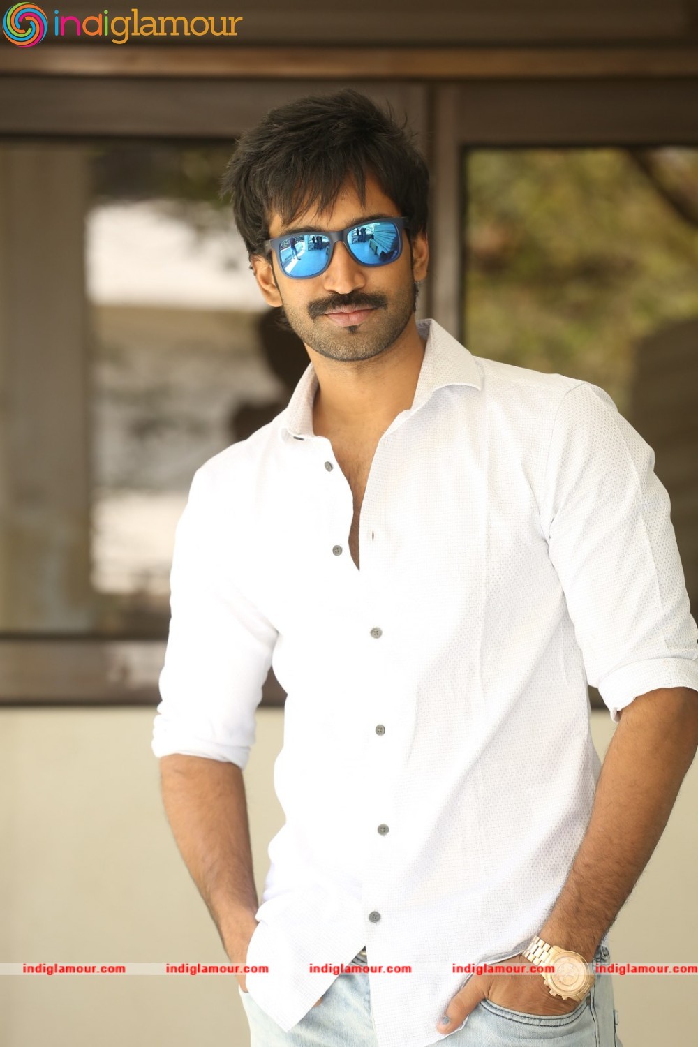 Aadhi Actor hd photo