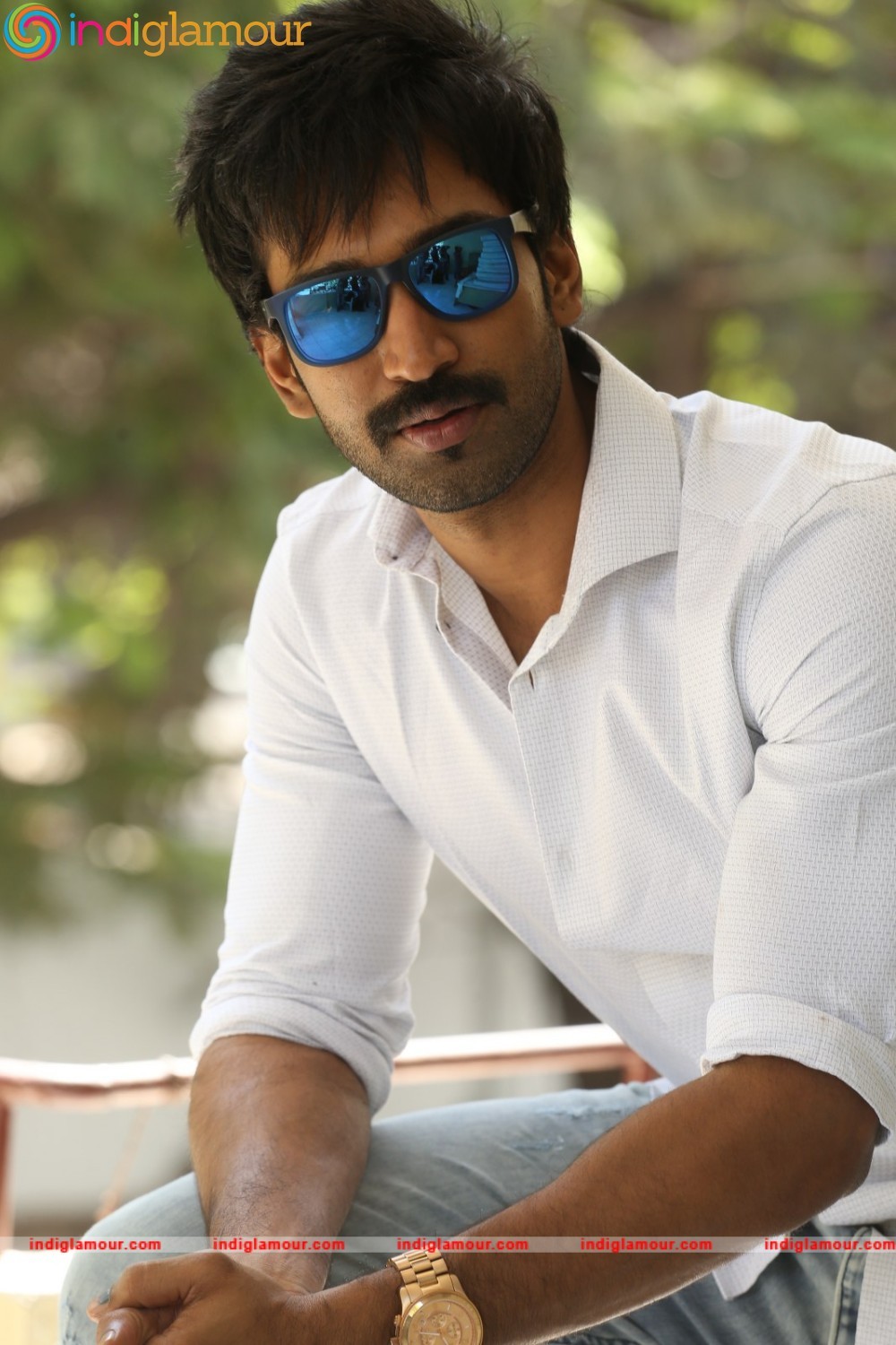 Aadhi Actor hd photo