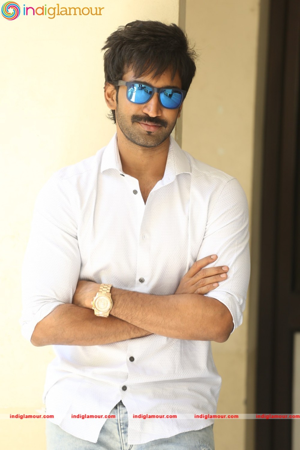 Aadhi Actor hd photo
